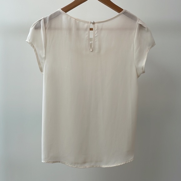Cream Blouse - Picture 4 of 5